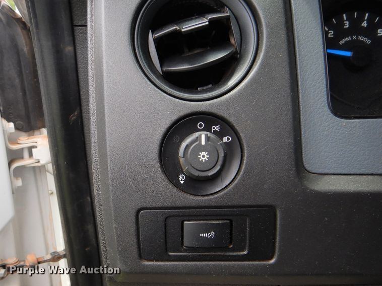 image for item DI0369 2014 Ford F150 XL  SuperCab pickup truck