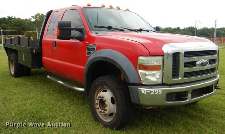 image for item DI0370 2010 Ford F550 Super Duty  SuperCab flatbed truck
