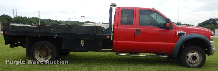 image for item DI0370 2010 Ford F550 Super Duty  SuperCab flatbed truck