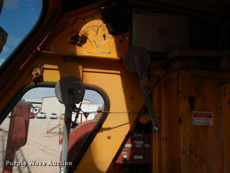 image for item HB9373 1997 FMC Link Belt HC-108C  truck crane