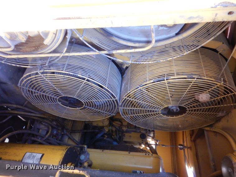 image for item HB9373 1997 FMC Link Belt HC-108C  truck crane