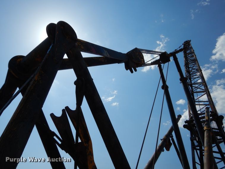 image for item HB9373 1997 FMC Link Belt HC-108C  truck crane