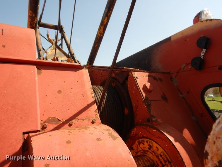 image for item HB9373 1997 FMC Link Belt HC-108C  truck crane