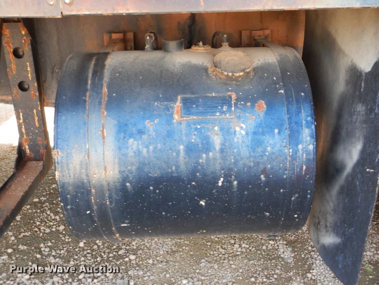 image for item HB9373 1997 FMC Link Belt HC-108C  truck crane