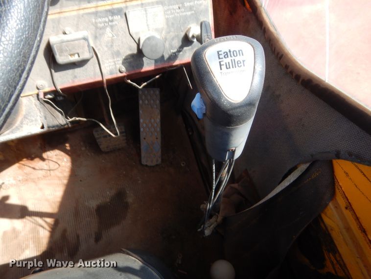 image for item HB9373 1997 FMC Link Belt HC-108C  truck crane