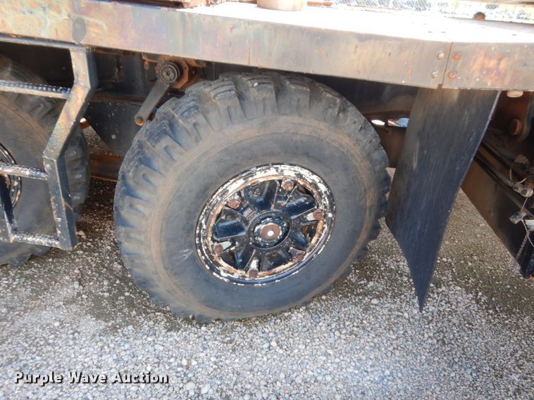 image for item HB9373 1997 FMC Link Belt HC-108C  truck crane