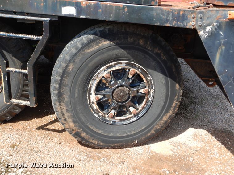 image for item HB9373 1997 FMC Link Belt HC-108C  truck crane