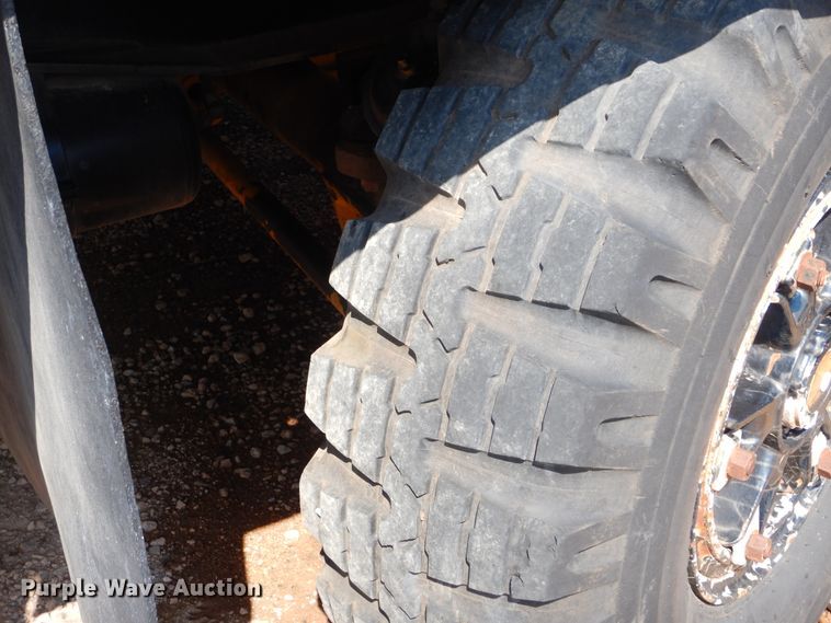 image for item HB9373 1997 FMC Link Belt HC-108C  truck crane