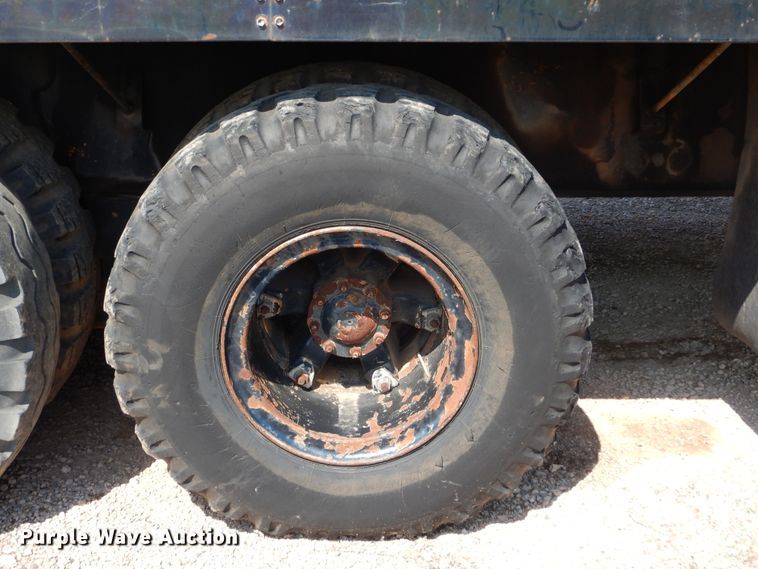 image for item HB9373 1997 FMC Link Belt HC-108C  truck crane