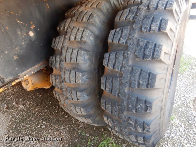 image for item HB9373 1997 FMC Link Belt HC-108C  truck crane