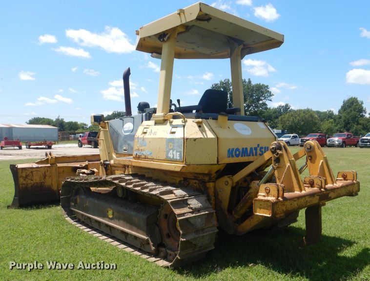 image for item HJ9890 2001 Komatsu D41E  dozer