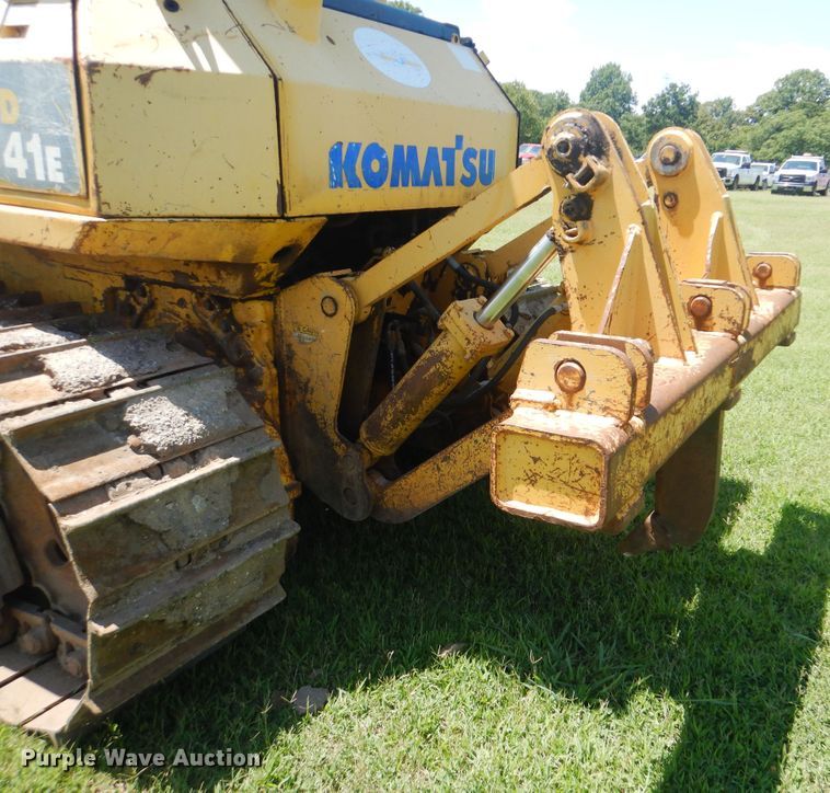 image for item HJ9890 2001 Komatsu D41E  dozer