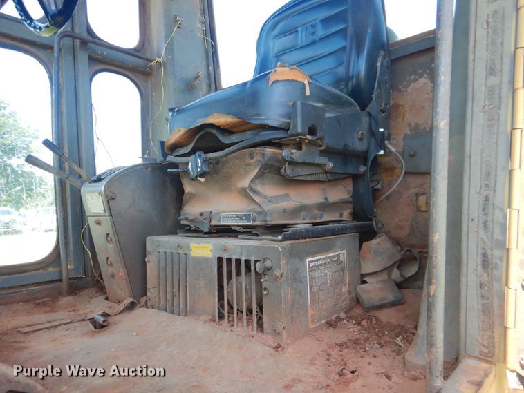 image for item HJ9892 1980 Caterpillar 12G  motor grader