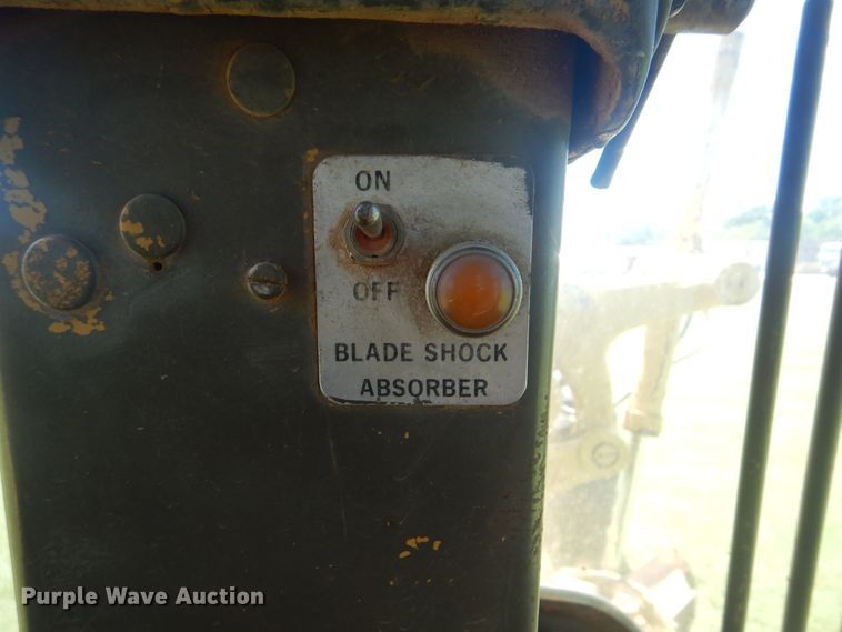 image for item HJ9892 1980 Caterpillar 12G  motor grader