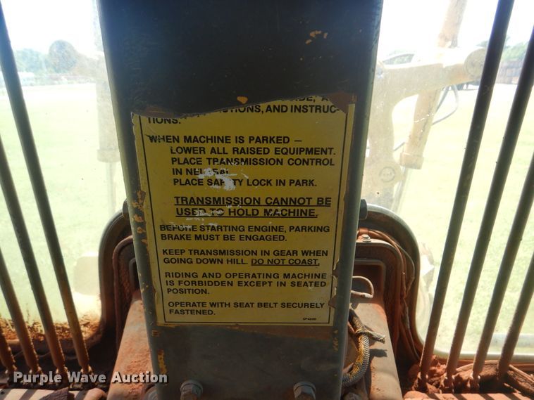 image for item HJ9892 1980 Caterpillar 12G  motor grader