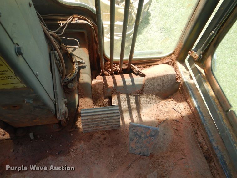 image for item HJ9892 1980 Caterpillar 12G  motor grader