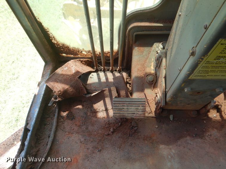 image for item HJ9892 1980 Caterpillar 12G  motor grader