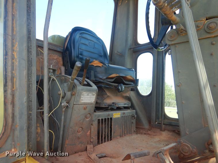 image for item HJ9892 1980 Caterpillar 12G  motor grader