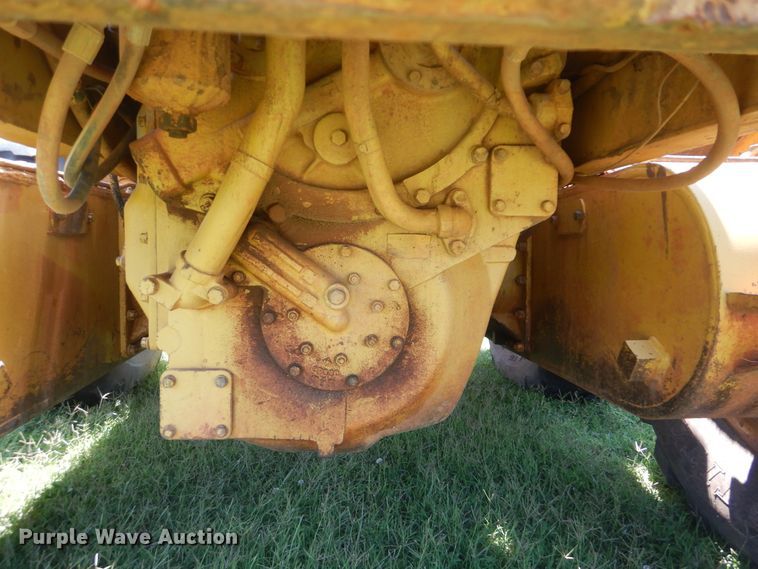 image for item HJ9892 1980 Caterpillar 12G  motor grader