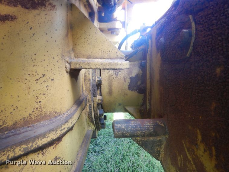 image for item HJ9892 1980 Caterpillar 12G  motor grader