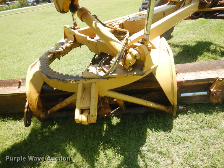 image for item HJ9892 1980 Caterpillar 12G  motor grader