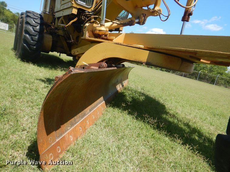 image for item HJ9892 1980 Caterpillar 12G  motor grader