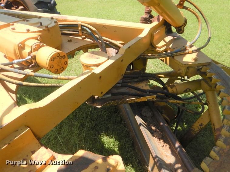 image for item HJ9892 1980 Caterpillar 12G  motor grader