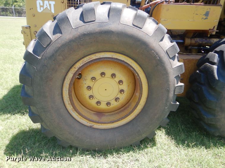 image for item HJ9892 1980 Caterpillar 12G  motor grader