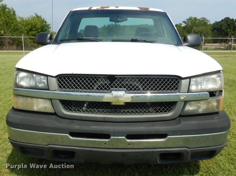 image for item HJ9893 2006 Chevrolet Silverado 1500  pickup truck