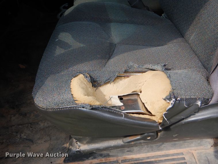 image for item HJ9893 2006 Chevrolet Silverado 1500  pickup truck