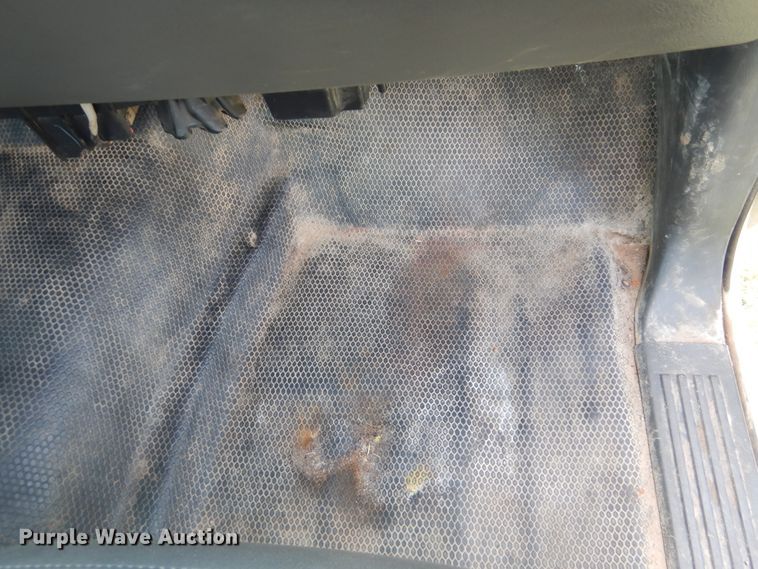 image for item HJ9893 2006 Chevrolet Silverado 1500  pickup truck