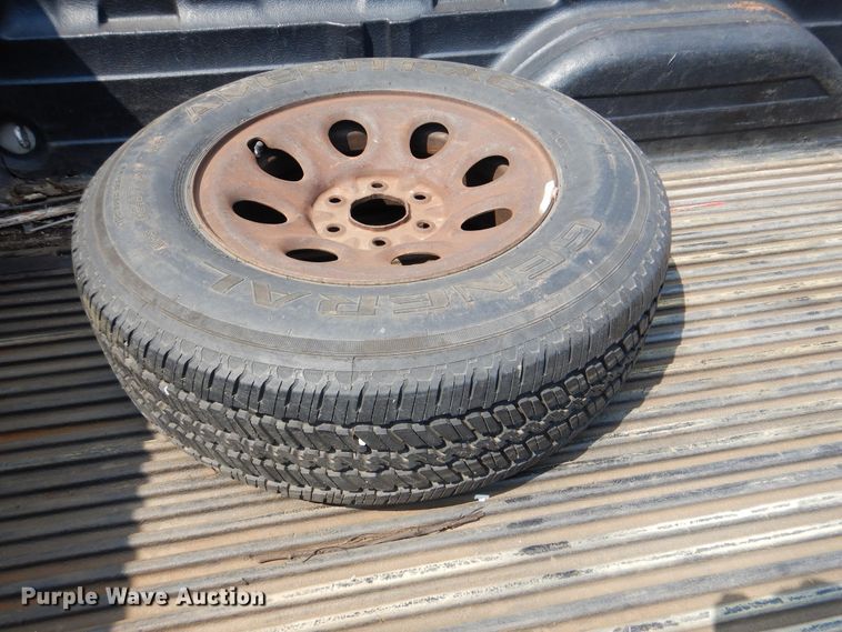 image for item HJ9893 2006 Chevrolet Silverado 1500  pickup truck