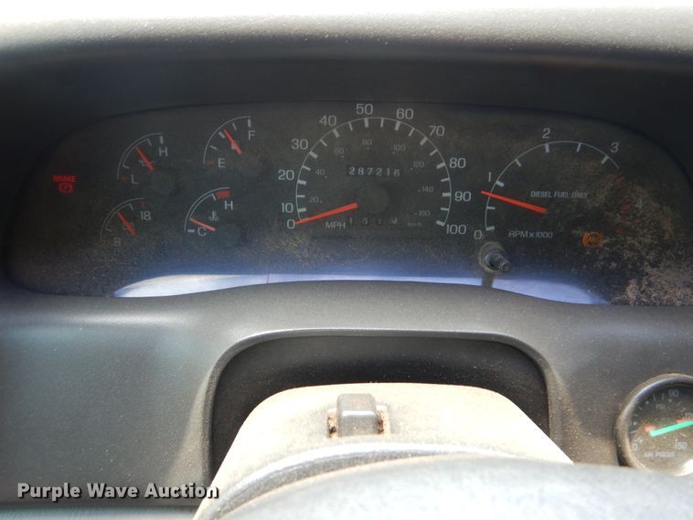 image for item HJ9894 2006 Ford F750 Super Duty  flatbed truck