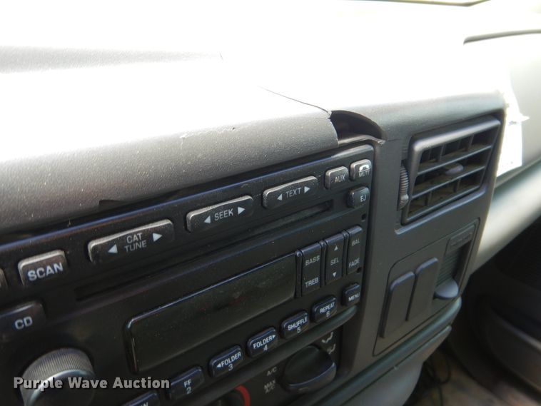 image for item HJ9894 2006 Ford F750 Super Duty  flatbed truck