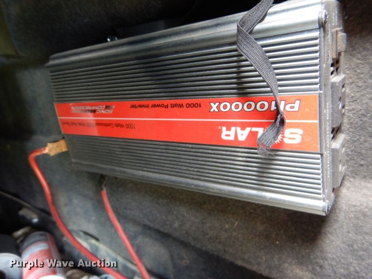 image for item HJ9894 2006 Ford F750 Super Duty  flatbed truck