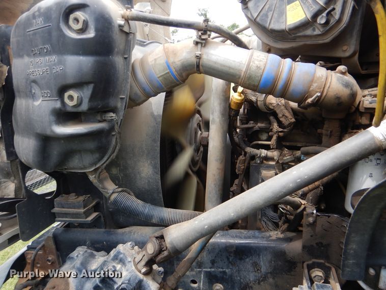 image for item HJ9894 2006 Ford F750 Super Duty  flatbed truck