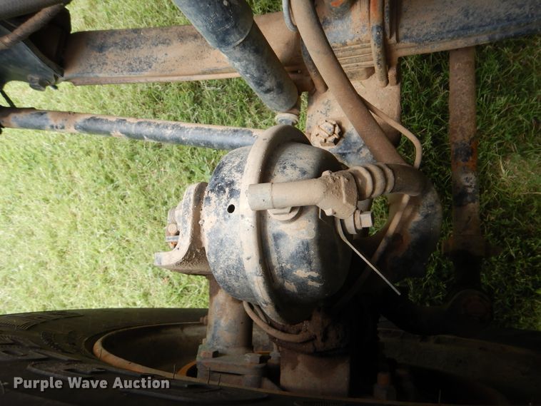 image for item HJ9894 2006 Ford F750 Super Duty  flatbed truck