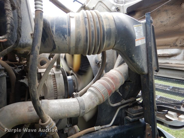 image for item HJ9894 2006 Ford F750 Super Duty  flatbed truck