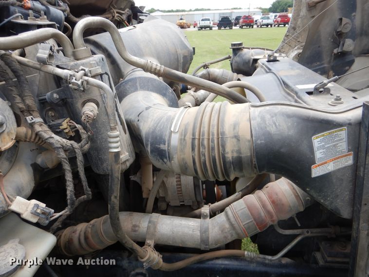 image for item HJ9894 2006 Ford F750 Super Duty  flatbed truck