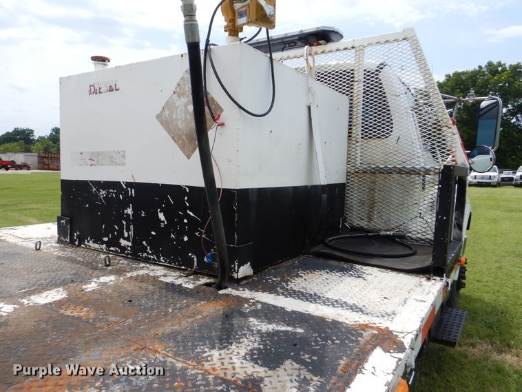 image for item HJ9894 2006 Ford F750 Super Duty  flatbed truck