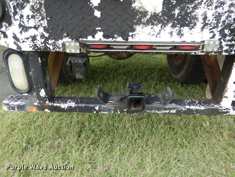 image for item HJ9894 2006 Ford F750 Super Duty  flatbed truck
