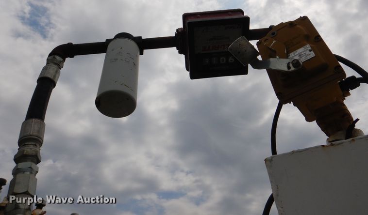 image for item HJ9894 2006 Ford F750 Super Duty  flatbed truck