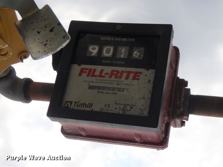 image for item HJ9894 2006 Ford F750 Super Duty  flatbed truck