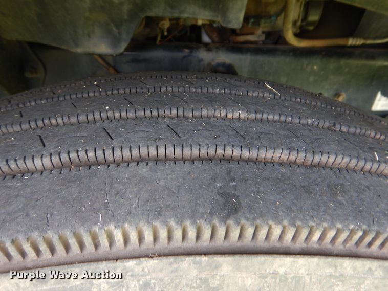 image for item HJ9894 2006 Ford F750 Super Duty  flatbed truck