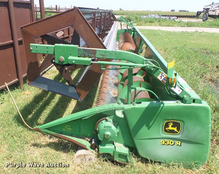 image for item DD0391 John Deere 930R rigid head