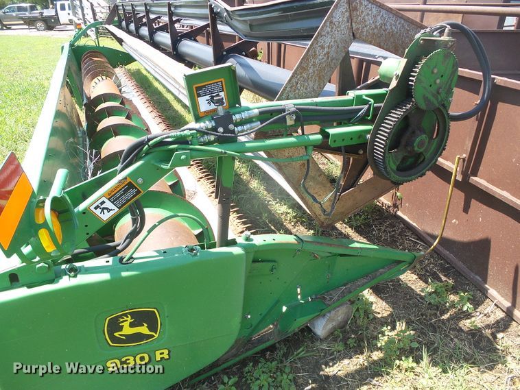 image for item DD0391 John Deere 930R rigid head