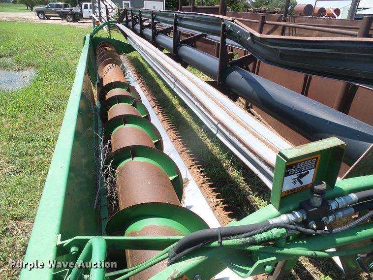 image for item DD0391 John Deere 930R rigid head