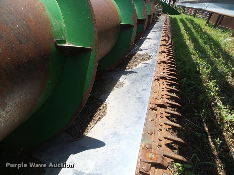 image for item DD0391 John Deere 930R rigid head