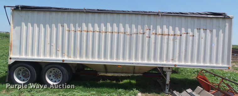 image for item DD0392 1999 shop built single hopper bottom grain trailer
