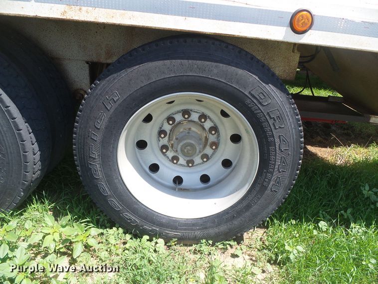 image for item DD0392 1999 shop built single hopper bottom grain trailer